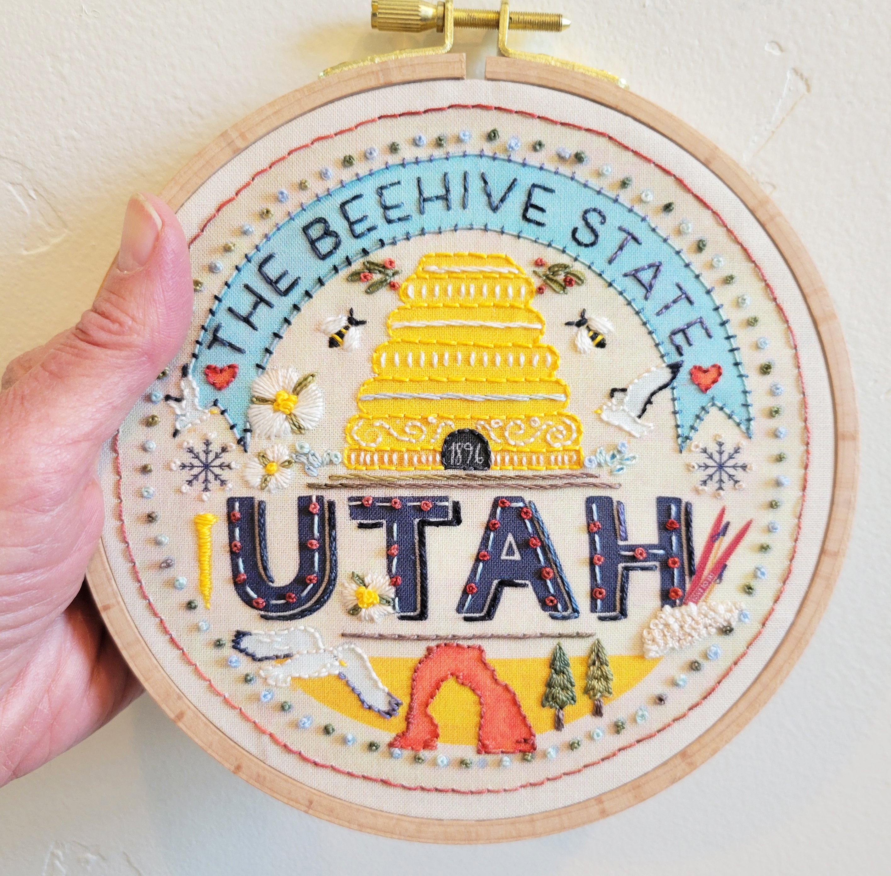 ACROSS AMERICA EMBROIDERY KIT - Utah